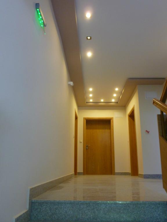 Aparthotel Prostor カヴァルナ エクステリア 写真